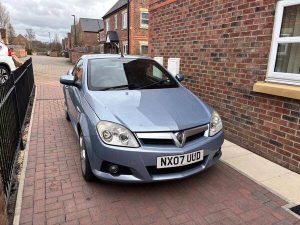 Vauxhall Tigra 1.4i 16v Exclusiv 2dr (a/c)