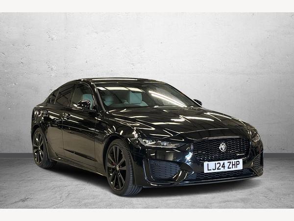 Jaguar XE 2.0 D200 MHEV R-Dynamic SE Black Auto Euro 6 (s/s) 4dr