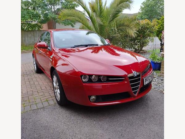 Alfa Romeo 159 3.2 JTS V6 TI Saloon 4dr Petrol Manual Q4 (273 g/km, 260 bhp)