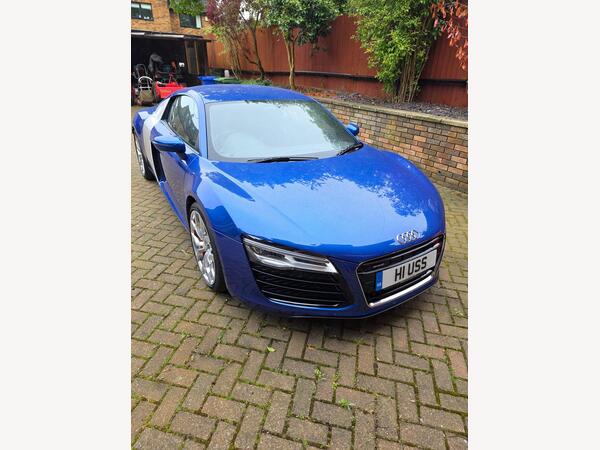 Audi R8 4.2 FSI V8 S Tronic quattro Euro 5 2dr