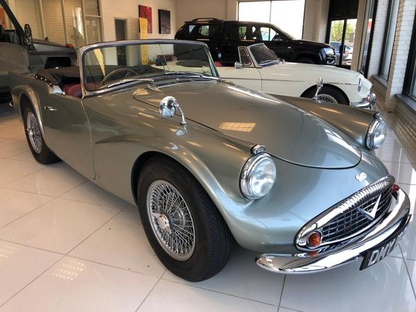 Daimler SP **DEPOSIT TAKEN**RARE AUTOMATIC COMPLETE RESTORATION IN 2016 2dr