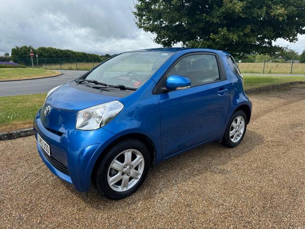 Toyota iQ 1.0 VVT-i Euro 5 3dr