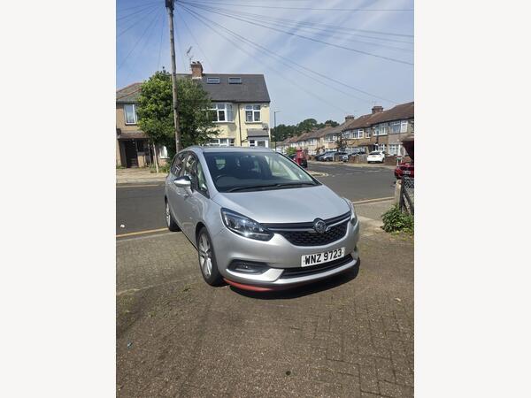 Vauxhall Zafira Tourer 1.4i Turbo SRi Nav Auto Euro 6 5dr