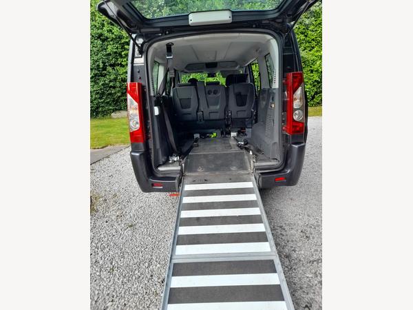 Peugeot Expert Tepee 2.0 HDi Comfort L2 5dr (5/6 seats)