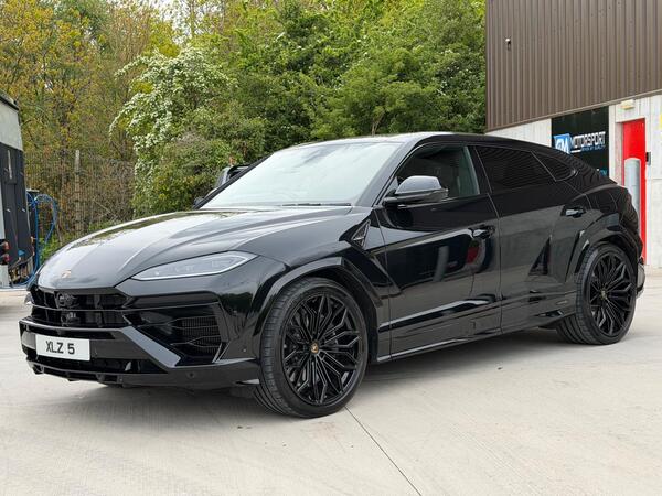 Lamborghini Urus 4.0 V8 BiTurbo 25.9kWh SE Auto 4WD Euro 6 5dr