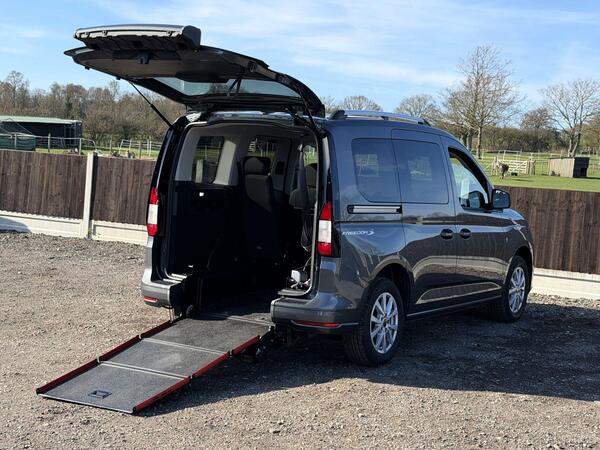 Ford Tourneo Connect 2.0 EcoBlue Titanium Euro 6 (s/s) 5dr