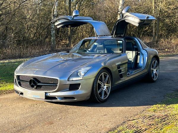 Mercedes-Benz SLS 6.2 63 V8 AMG SpdS DCT Euro 5 2dr