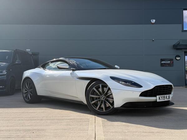 Aston Martin DB11 4.0 V8 Auto Euro 6 (s/s) 2dr