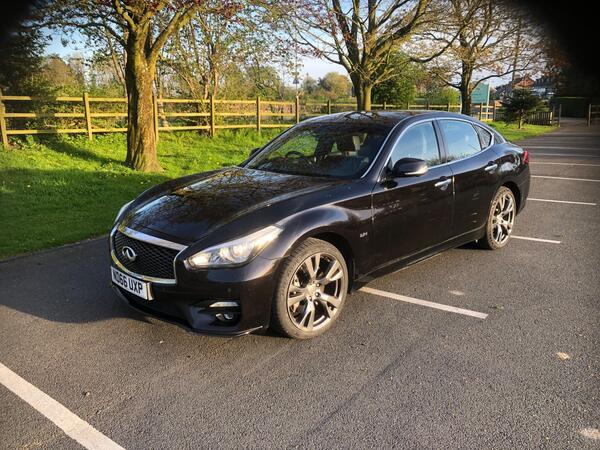 Infiniti Q70 2.2d Sport Auto Euro 6 (s/s) 4dr