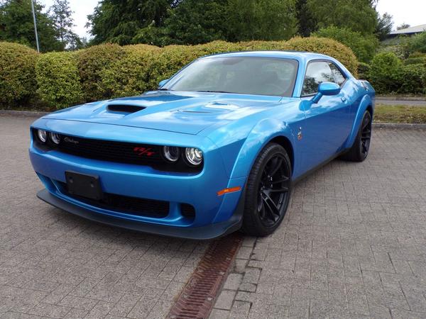 Dodge Challenger 6.4L V8 392 Hemi Scat Pack Widebody
