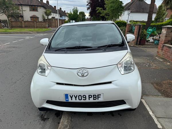Toyota iQ 1.0 VVT-i Euro 4 3dr