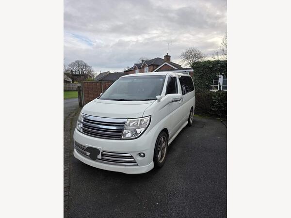 Nissan Elgrand S51 Ryder