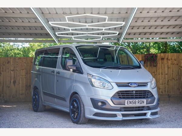Ford Tourneo Custom 2.2 300 TDCi Trend Minibus Double Cab 5dr Diesel Manual L1 Euro 5 (s/s) (100 ps)