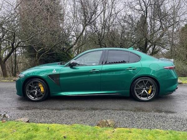 Alfa Romeo Giulia 2.9 V6 Bi-Turbo Quadrifoglio Auto Euro 6 (s/s) 4dr