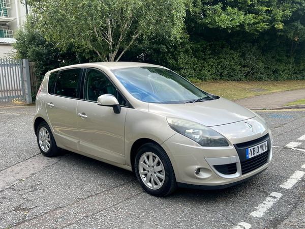 Renault Scenic 1.5 dCi Privilege TomTom Euro 4 5dr