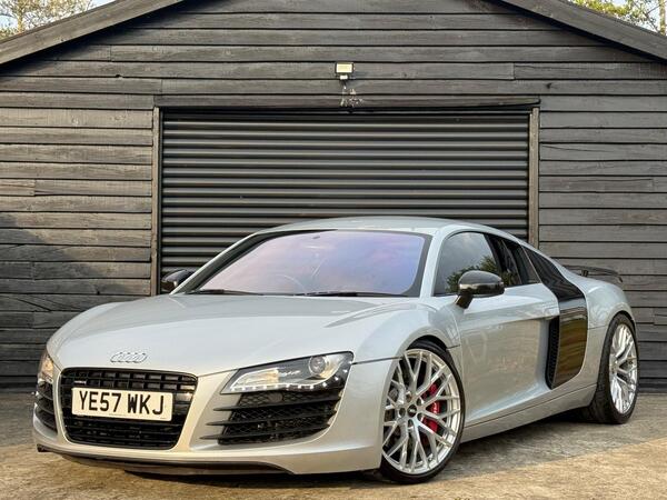Audi R8 4.2 FSI V8 R Tronic quattro Euro 4 2dr