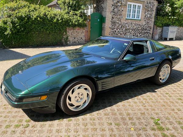 Chevrolet Corvette 5.7 Coupe 2dr Petrol Manual (290 g/km, 340 bhp)