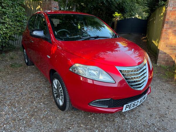 Chrysler Ypsilon 1.2 SE Euro 5 (s/s) 5dr