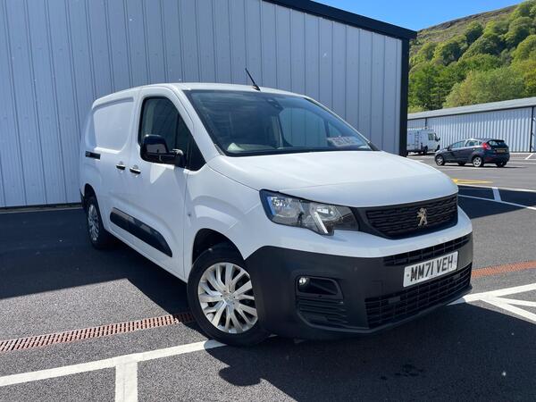 Peugeot Partner 1.5 BlueHDi 850 Professional Premium Long Crew Van Double Cab 6dr Diesel Manual LWB Euro 6 (100 bhp)