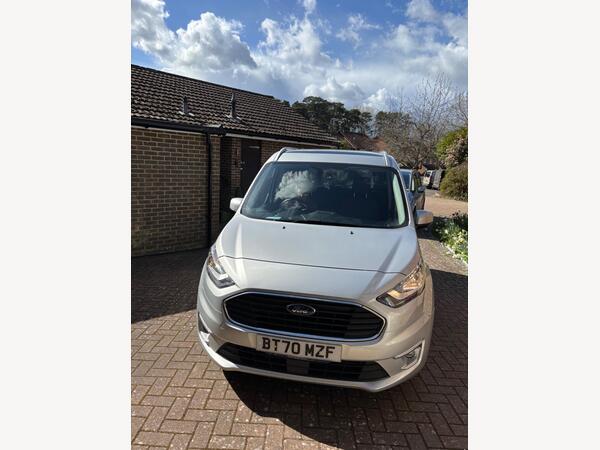 Ford Tourneo Connect 1.5 EcoBlue Titanium Auto Euro 6 (s/s) 5dr