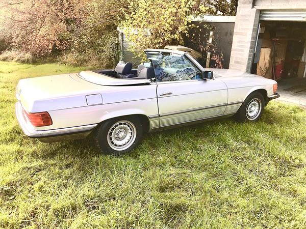 Mercedes-Benz 280 SL 2.7