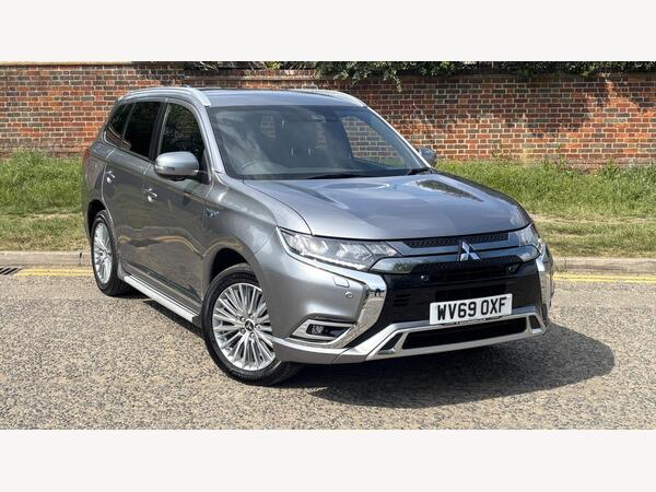 Mitsubishi Outlander 2.4h TwinMotor 13.8kWh Exceed Safety CVT 4WD Euro 6 (s/s) 5dr