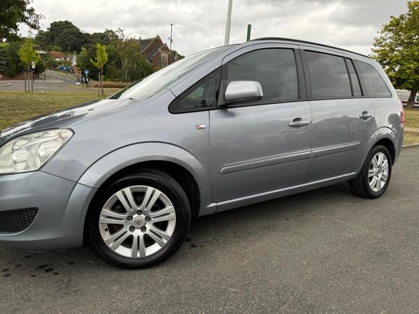 Vauxhall Zafira 1.6 16V Exclusiv Euro 4 5dr