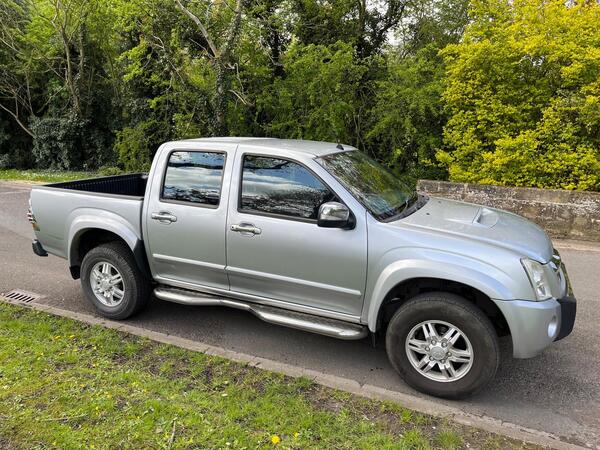 Isuzu Rodeo 2.5 TD Denver Max Pickup 4dr Diesel Manual 4WD (213 g/km, 134 bhp)