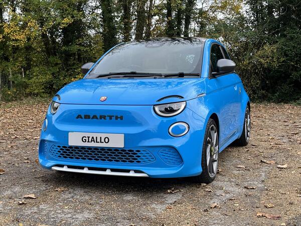 Abarth 500e 42kWh Scorpionissima Auto 3dr
