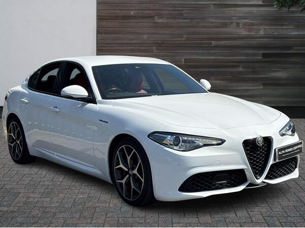 Alfa Romeo Giulia 2.0T Veloce Auto Euro 6 (s/s) 4dr