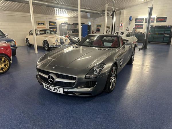 Mercedes-Benz SLS 6.2 63 V8 AMG Roadster SpdS DCT Euro 5 2dr