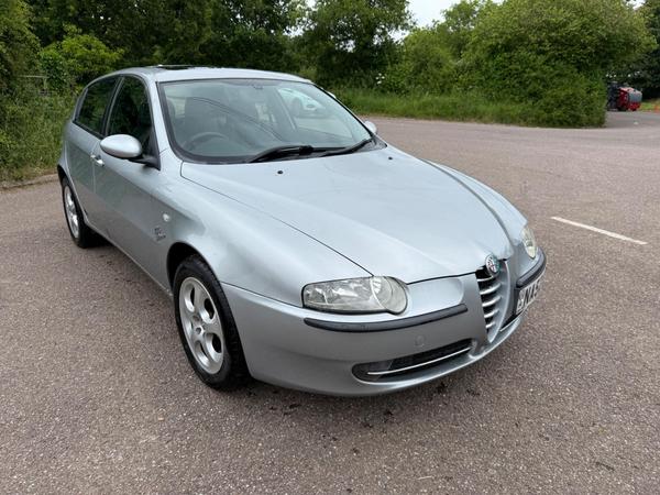 Alfa Romeo 147 2.0 T.Spark Lusso 5dr