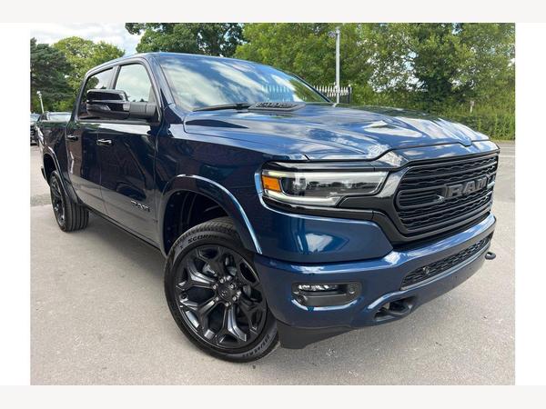 Dodge RAM 1500 Limited Night Edition Crew Cab 4x4 Pick Up Hemi V8 5.7 4dr Pickup Automatic Petrol