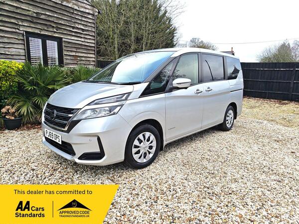 Nissan Serena 2.0 AUTO HYBRID 7 SEATER TOP SPEC 5dr