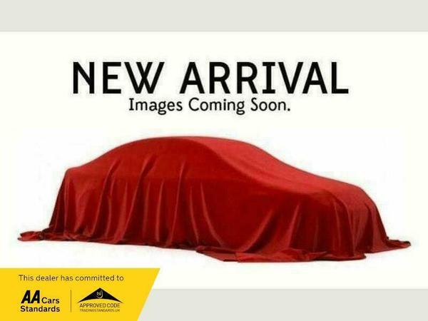Nissan Serena 1.9 Petrol Hybrid 8 Seater 5dr