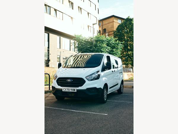 Ford Transit Custom 2.0 300 EcoBlue Leader Crew Van L2 H1 Euro 6 (s/s) 5dr