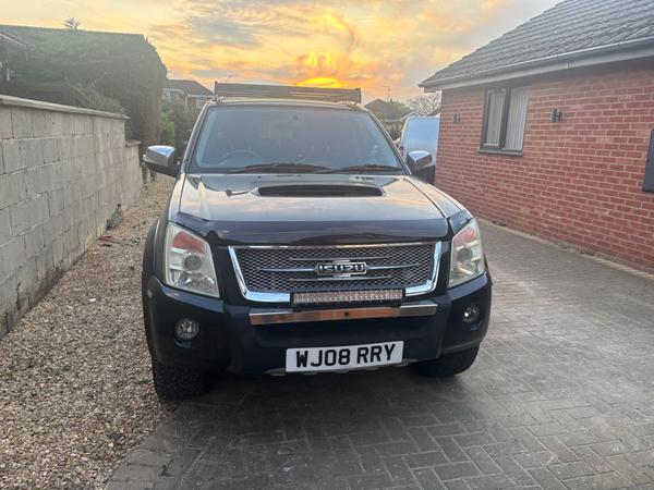 Isuzu Rodeo 2.5 TD Denver Max LE Pickup 4dr Diesel Manual 4WD (213 g/km, 167 bhp)