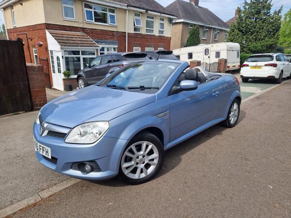 Vauxhall Tigra 1.4i 16v Sport Cabriolet 2dr