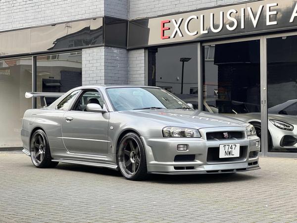 Nissan Skyline Nissan Skyline R34 GTR 2.6 TURBO MANUAL 2dr