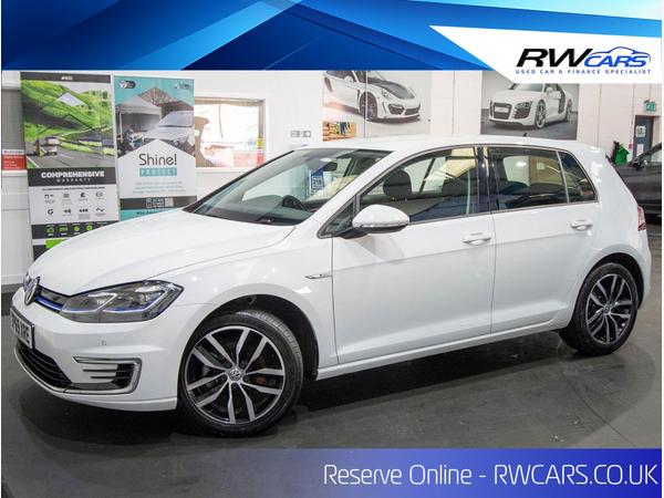 Volkswagen e-Golf 35.8kWh e-Golf Auto 5dr
