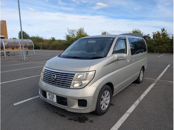 Nissan Elgrand V MODEL