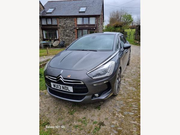 Citroen DS5 2.0 h e-HDi Airdream DSport EGS6 4WD Euro 5 (s/s) 5dr