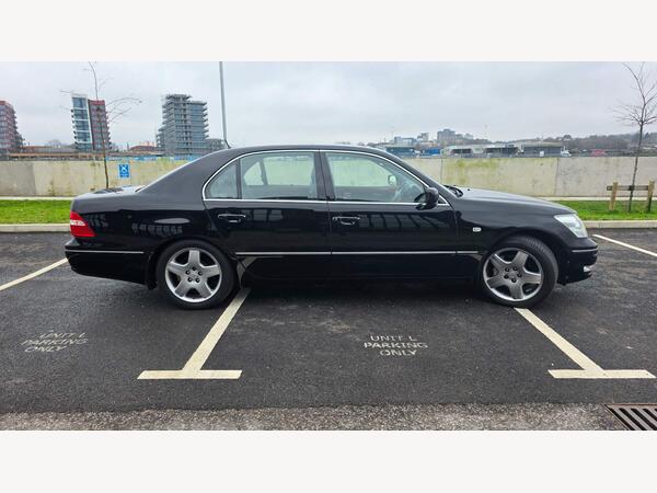 Lexus LS 4.3 430 4dr