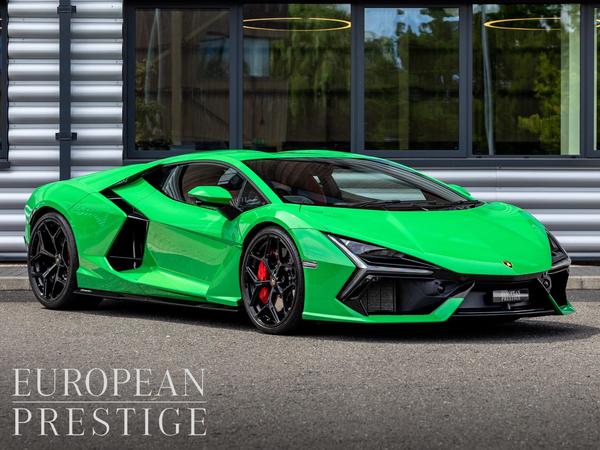 Lamborghini Revuelto 6.5 V12 HPEV 3.8kWh AMT 4WD Euro 6 2dr