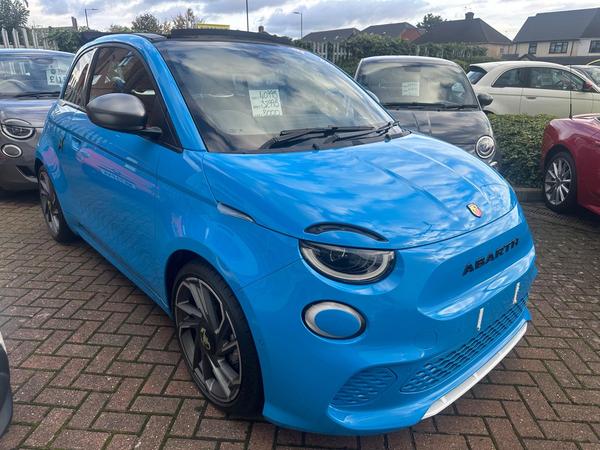 Abarth 500e C 42kWh Scorpionissima Auto 2dr