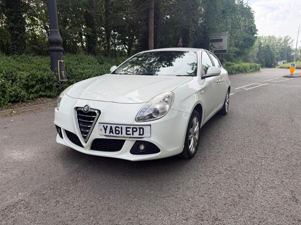 Alfa Romeo Giulietta 1.4 TB Lusso Euro 5 (s/s) 5dr