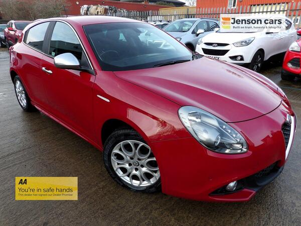 Alfa Romeo Giulietta 1.6 JTDM-2 Tecnica Euro 6 (s/s) 5dr