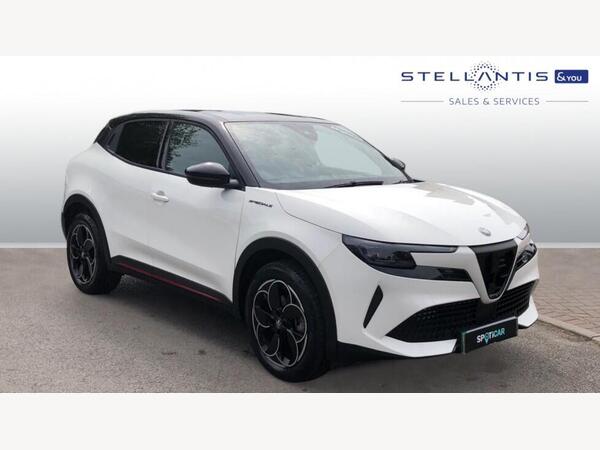 Alfa Romeo Junior 54kWh Elettrica Speciale Auto 5dr