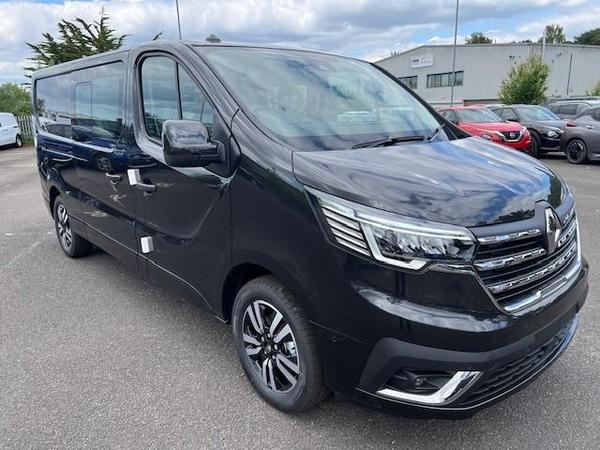 Renault Trafic 2.0 LL30 BLUE DCI 150 SAFETY CREW VAN Extra Sport