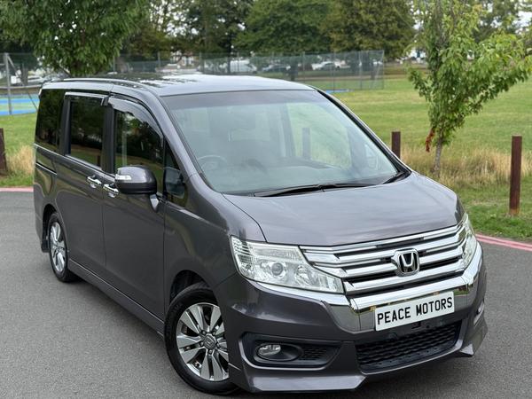 Honda Stepwagon Sparda 2.0L petrol CVT Z cool 8 seater